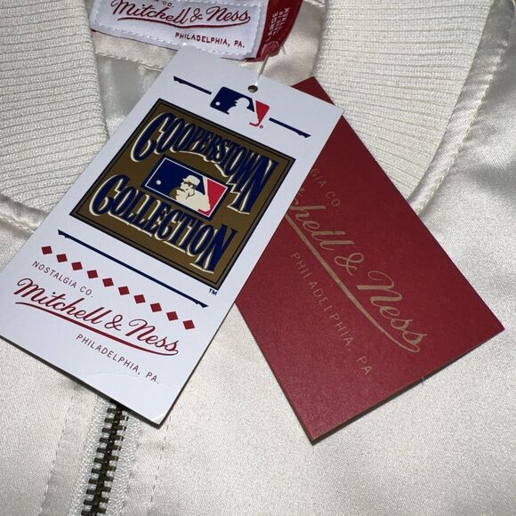 NEW YORK YANKEES MLB MITCHELL & NESS SATIN JACKET - NWT- LARGE - Picture 6 of 9